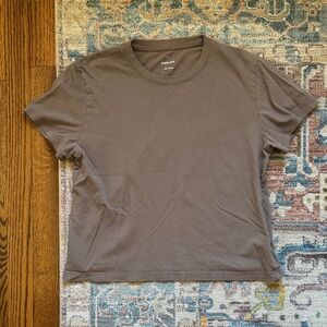 Everlane Clay Crew Neck box Tee